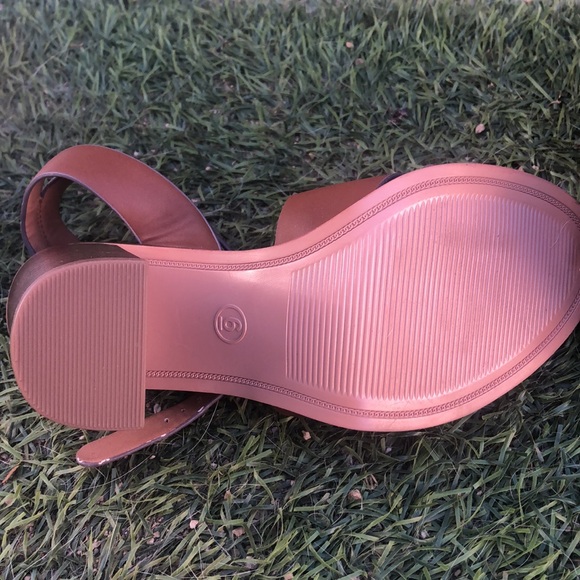 Chunky heel sandals - Picture 6 of 6